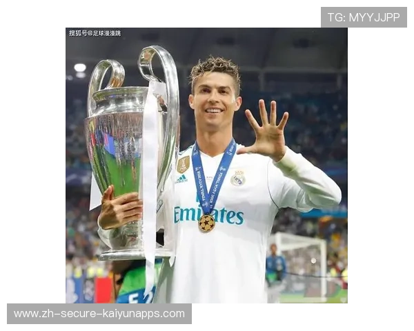 C罗赛场外学习中文短视频被粉丝疯狂二创